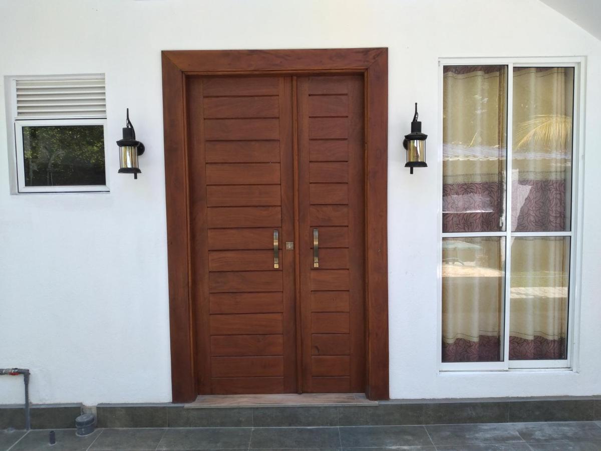 Golden Villa Ambalangoda  Exterior photo