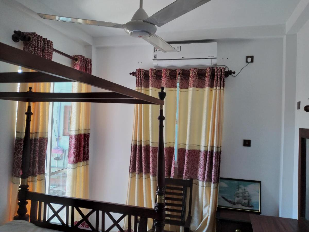 Golden Villa Ambalangoda  Exterior photo