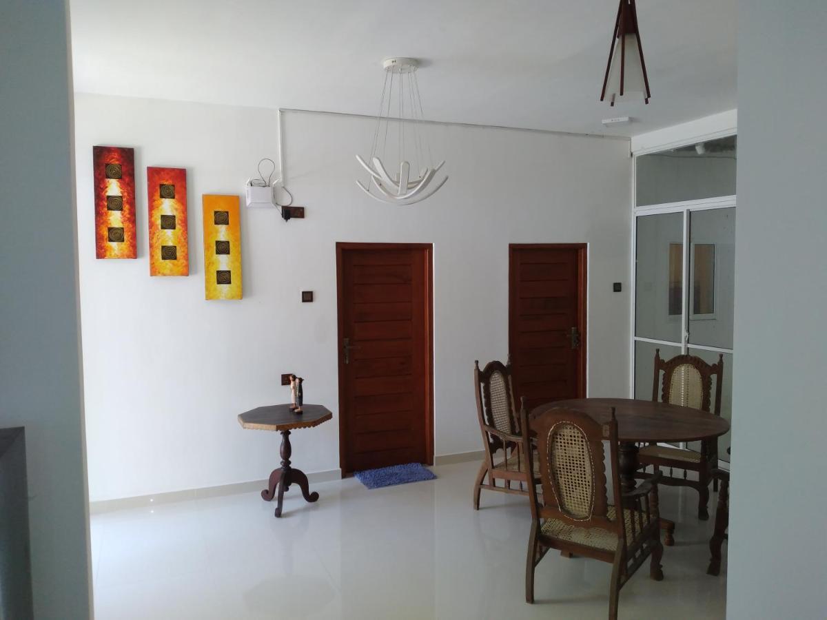 Golden Villa Ambalangoda  Exterior photo