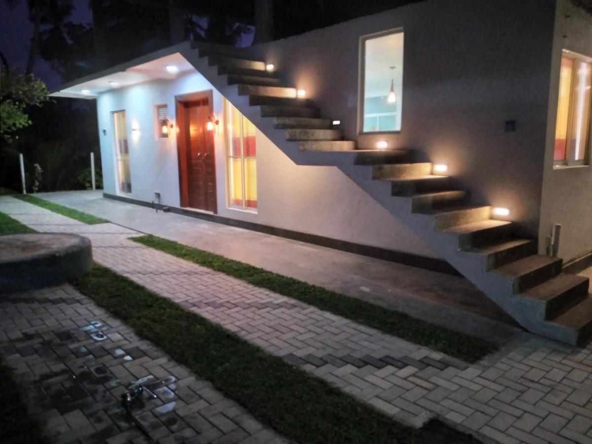 Golden Villa Ambalangoda  Exterior photo