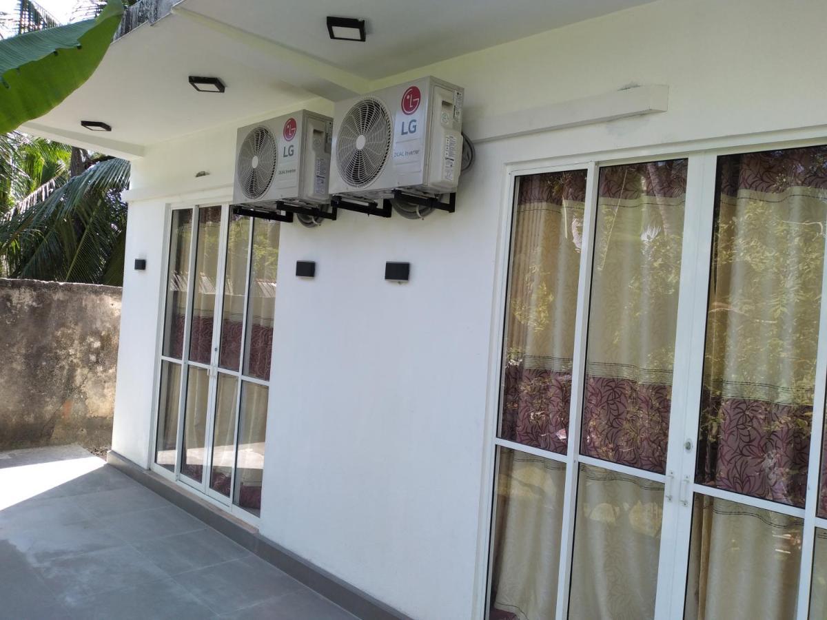 Golden Villa Ambalangoda  Exterior photo