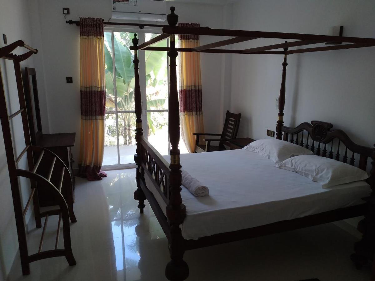 Golden Villa Ambalangoda  Exterior photo