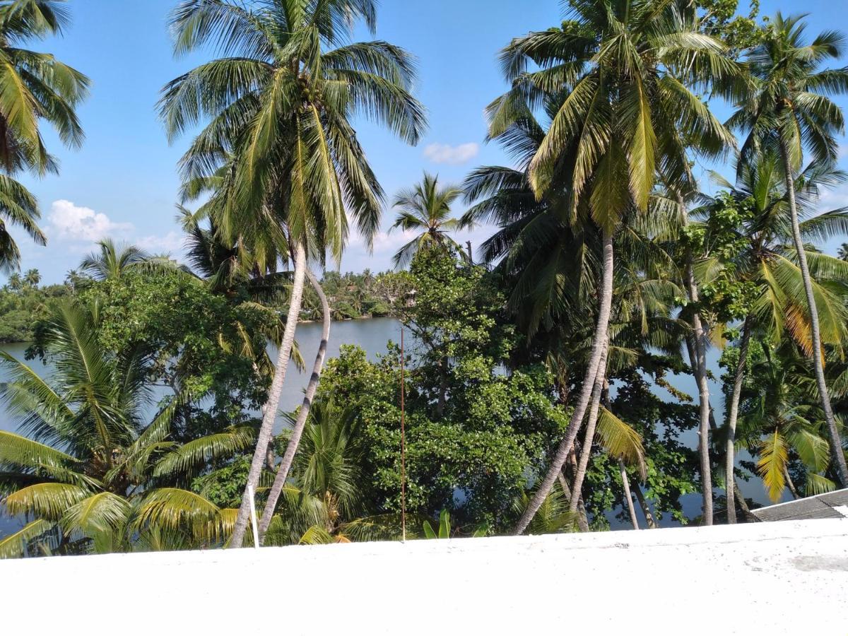 Golden Villa Ambalangoda  Exterior photo
