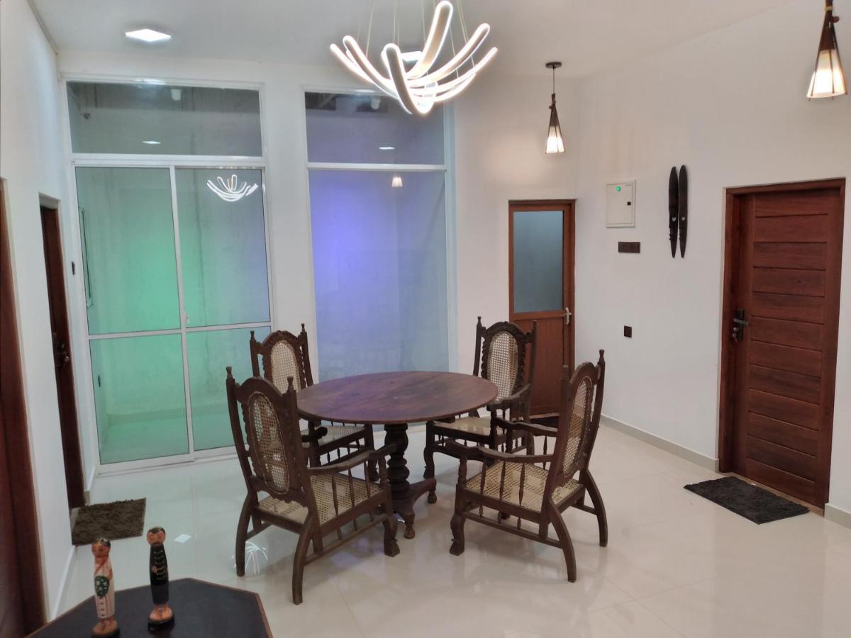 Golden Villa Ambalangoda  Exterior photo